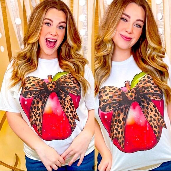 Leopard Apple Teacher T-Shirt - Picture 1 of 2